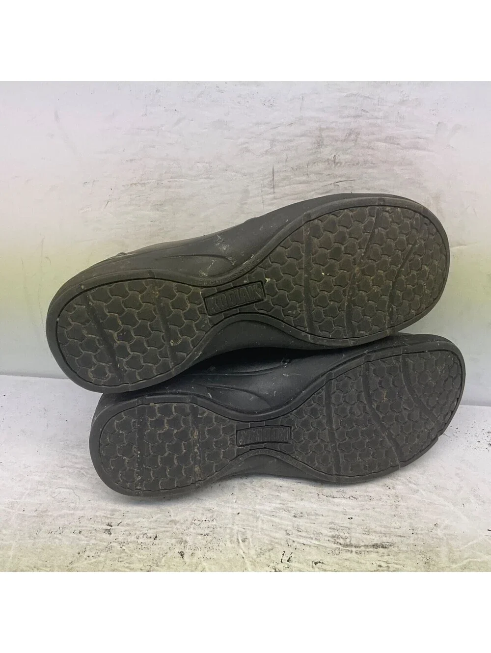 Kodiak used shoes good